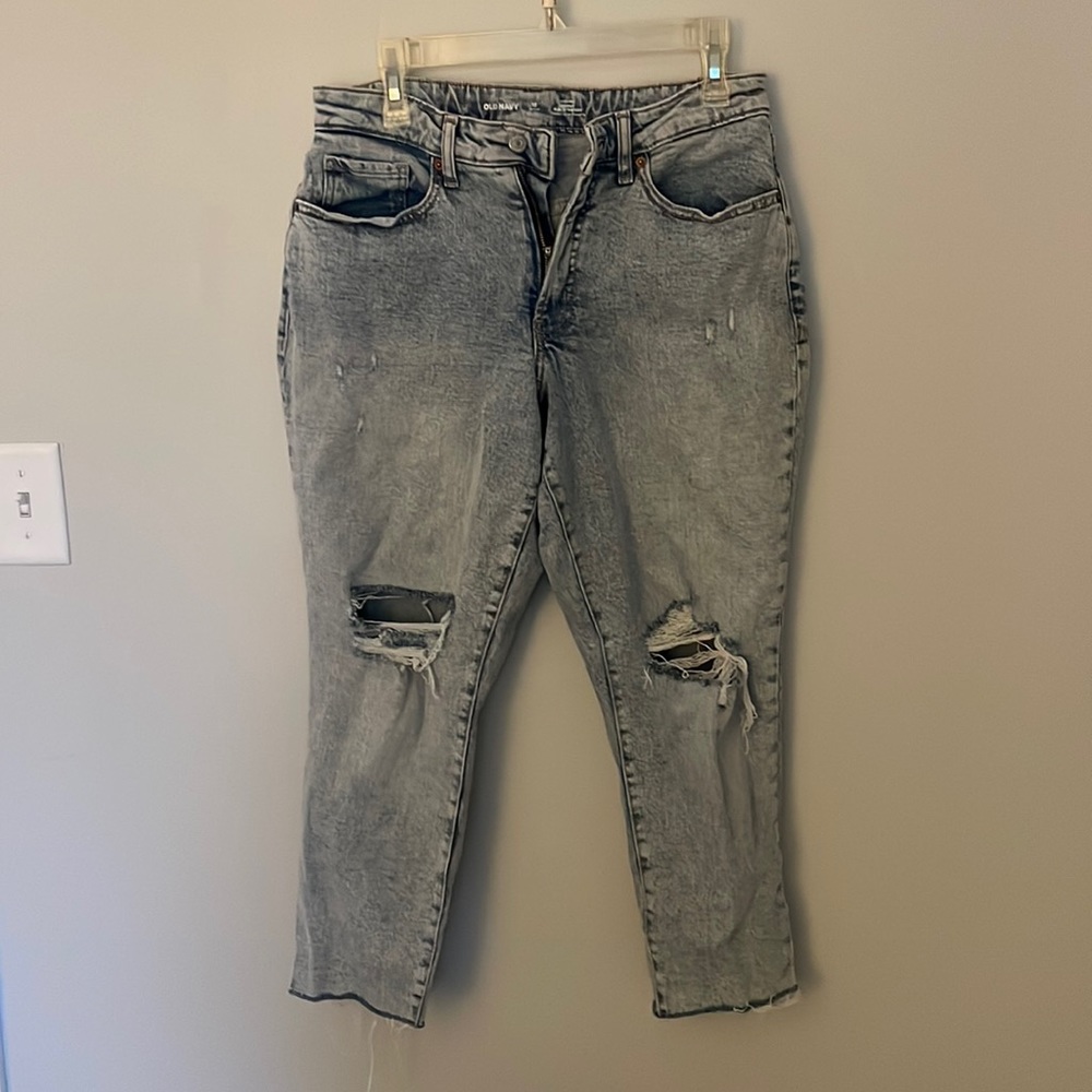 Acid wash ripped jeans high waisted